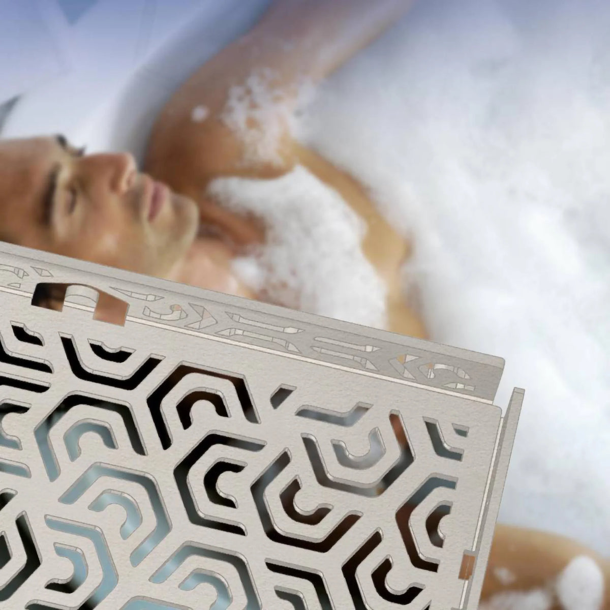 Ambientebild Dreieckige Duschablage über einer Badewanne #A0004315