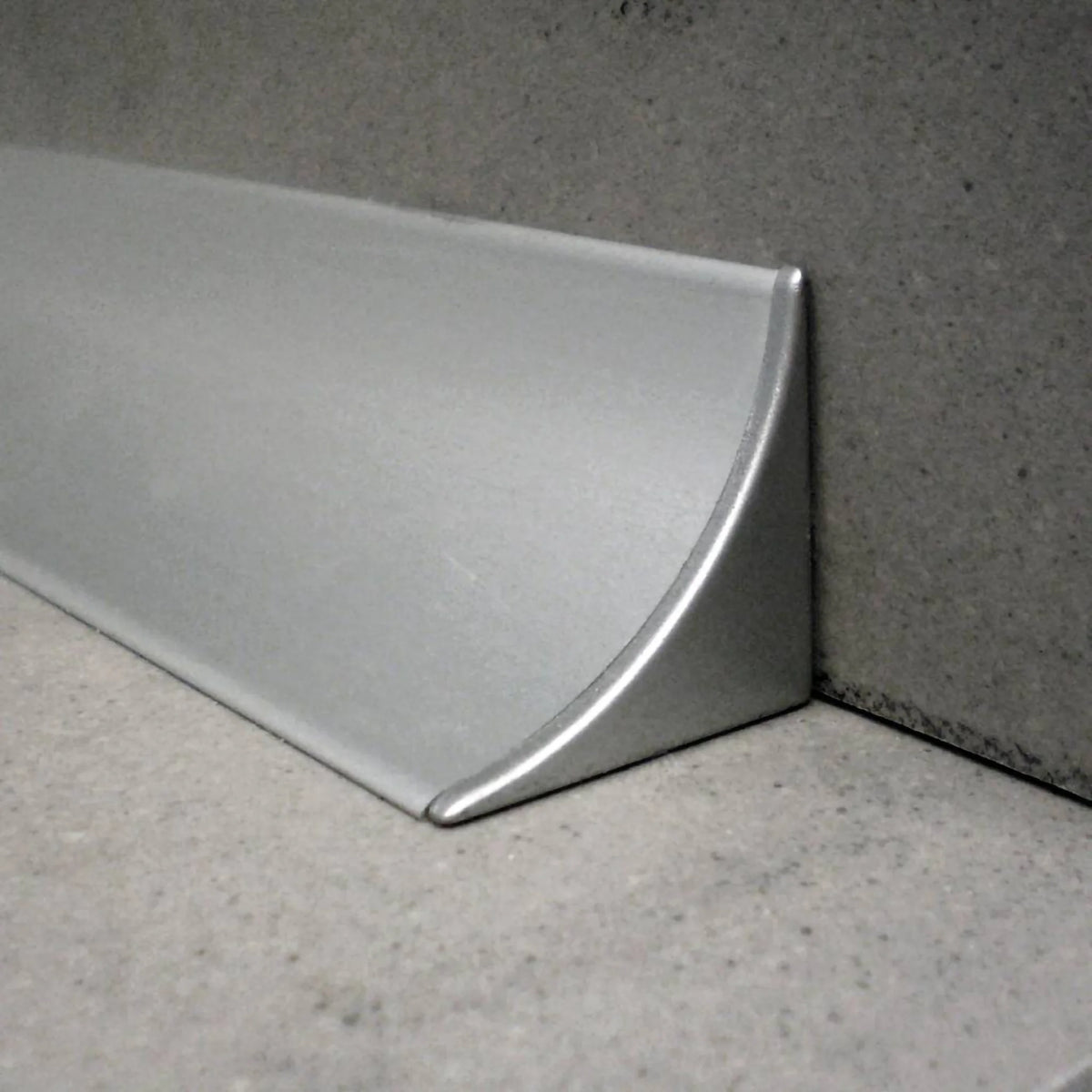 Ambience image silver anodised end cap wall connection profile COVE #A0002911