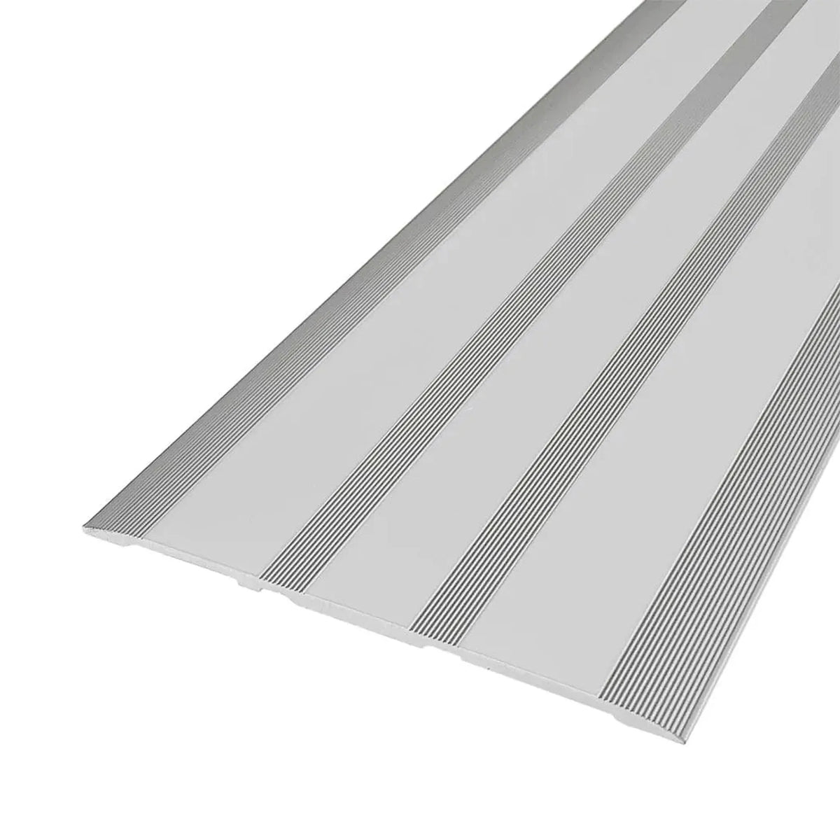Detailed view of a silver cover profile with grooved surface #A0002923 #A0002927 #A0002931 #A0002935