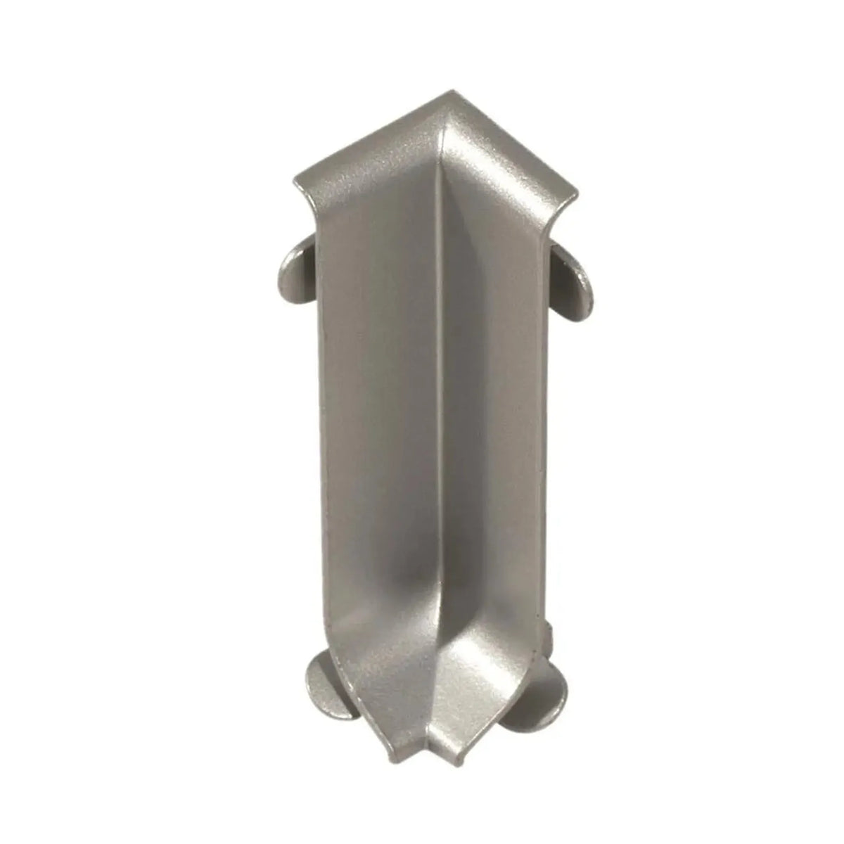 Vue détaillée d'un angle intérieur anodisé argent pour plinthe en aluminium avec aspect mat #A0002042
#A0002047
#A0002052
#A0002057