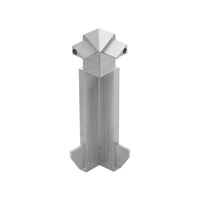 Nahaufnahme der silber eloxierten Innenecke Balkonwinkelprofil Tropfkante für 22mm Aufbau mit 60 mm Blende #A0005366
